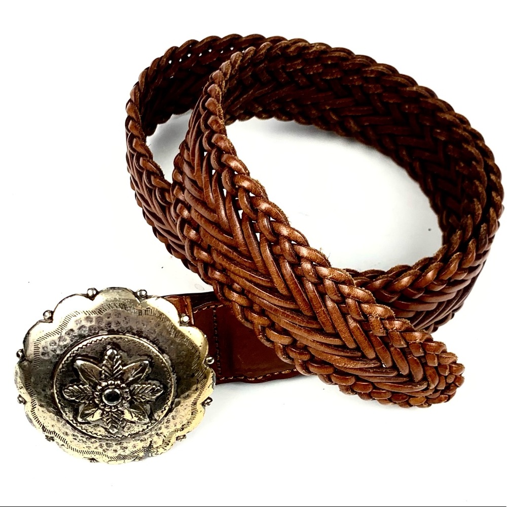Womans 1.5” Braided Leather Belt With Silver Concho Buckle Size M